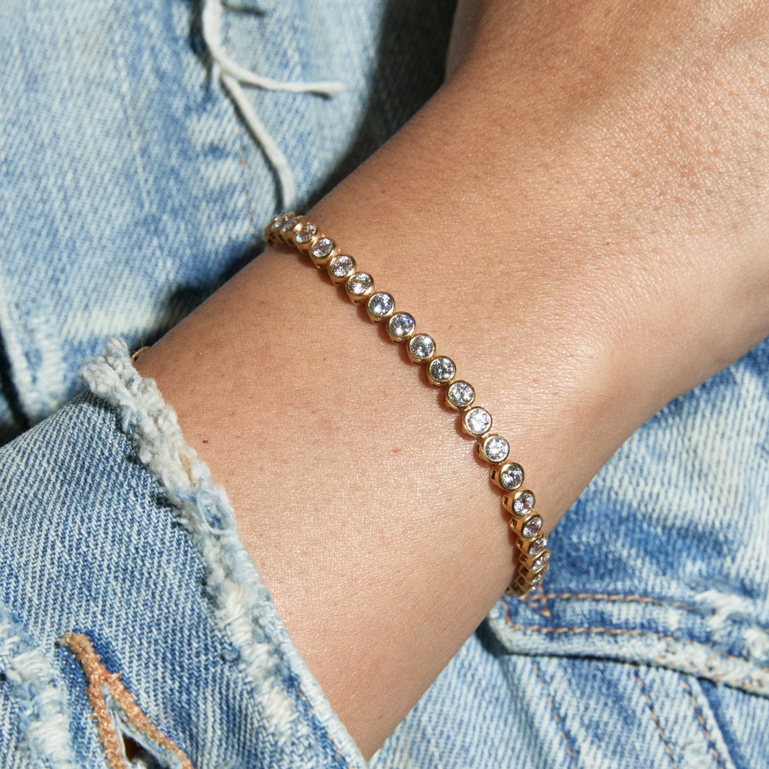Bezel Tennis Bracelet: 7"