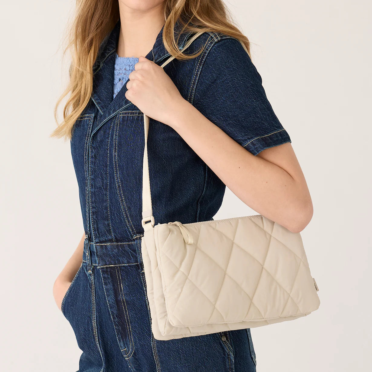 Foxbury Crossbody-Pumice Stone in Featherweight