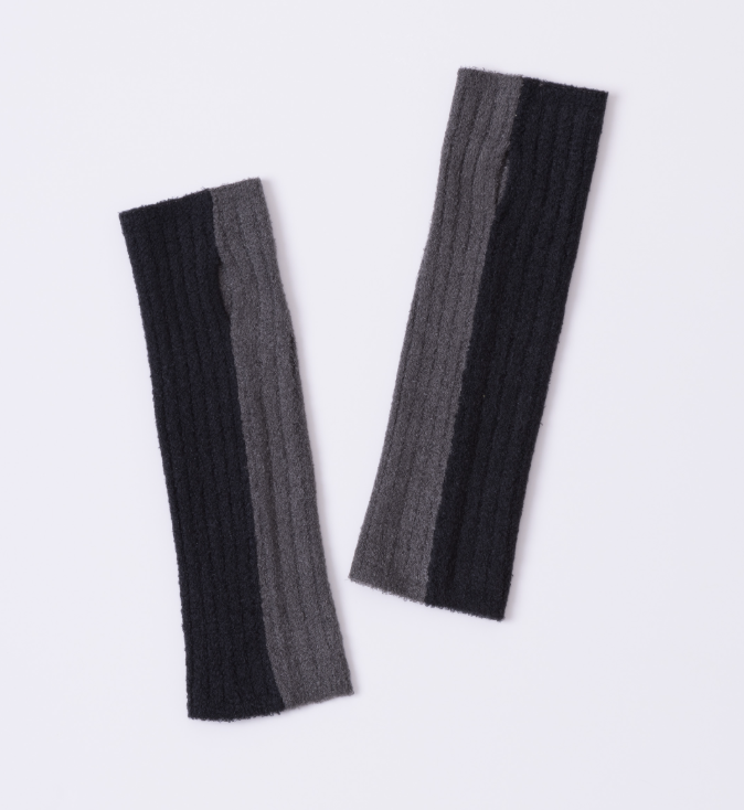 Ribbed Color Block Fingerless Gloves