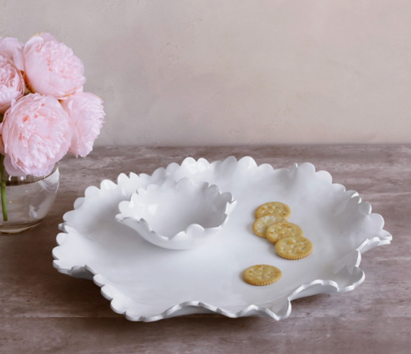 VIDA Colette Round Platter with Mini Dip Bowl (White)