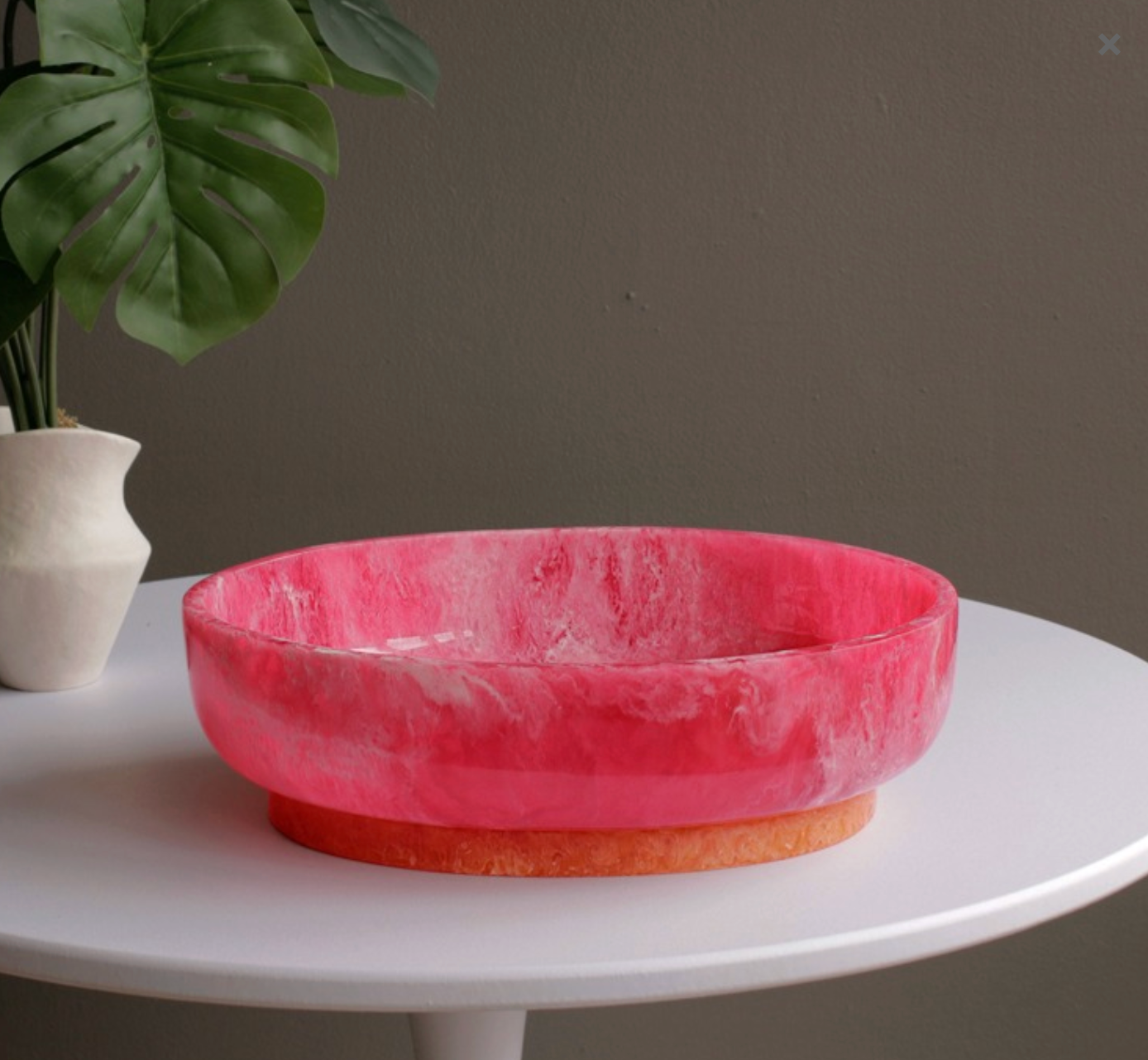 RESIN Rio Large Oval Bowl with Base (Pink and Orange)