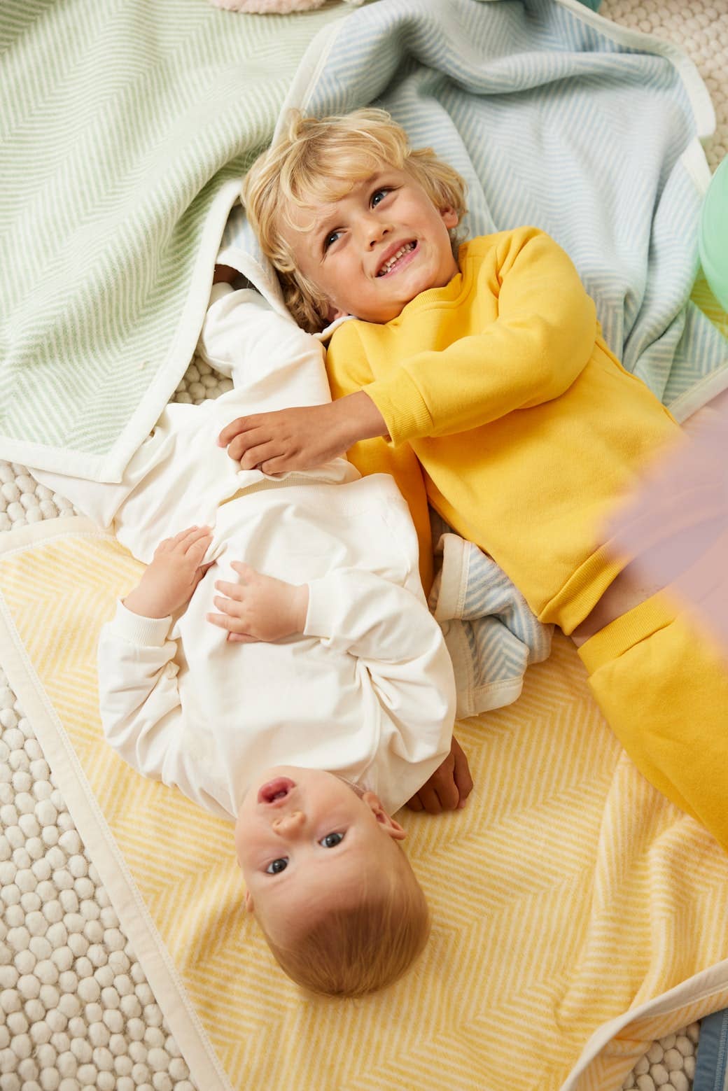 Harborview Herringbone Butter Yellow Mini Blanket: Mini