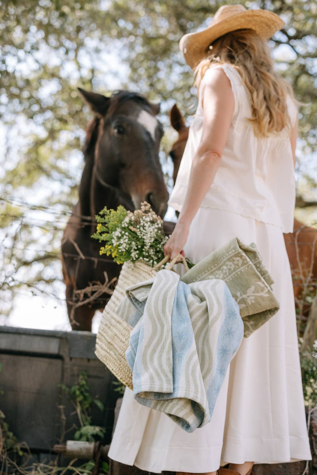 Dorothy Stripe Lightweight Blanket: Lightweight