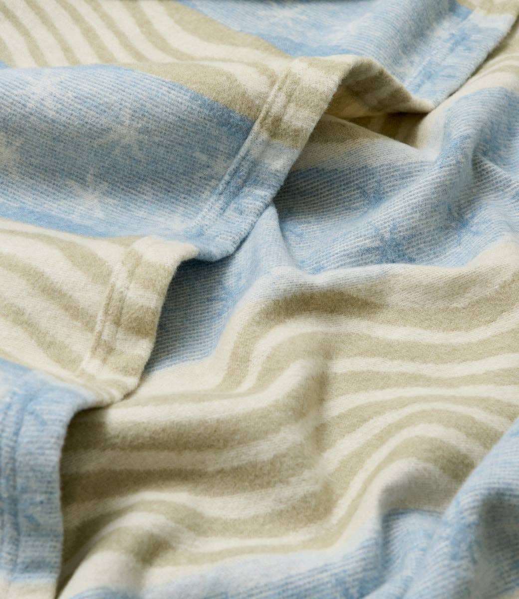 Dorothy Stripe Lightweight Blanket: Lightweight