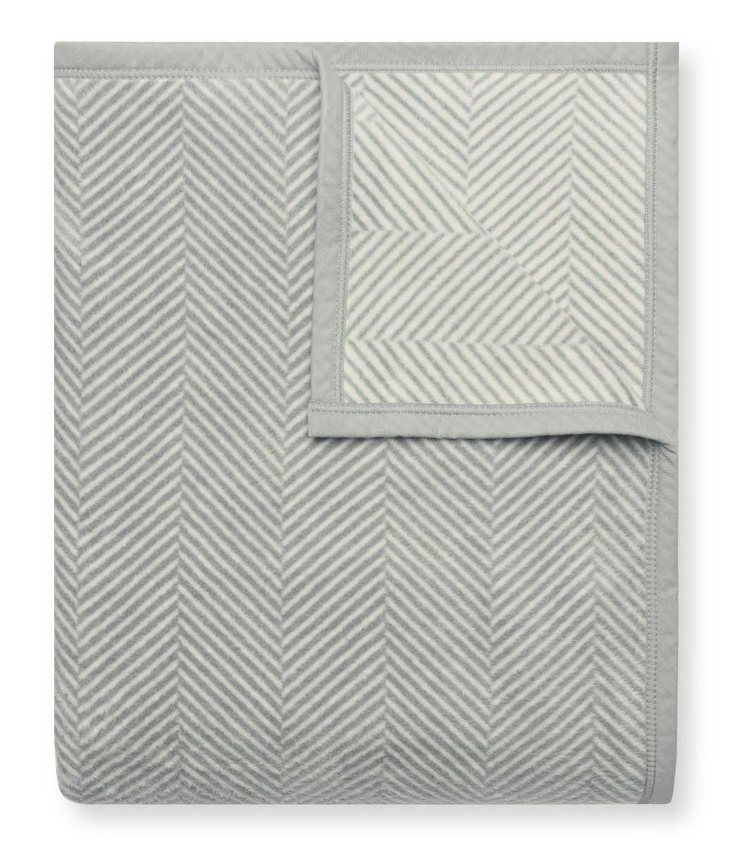 Harborview Herringbone Light Grey Blanket: Midi