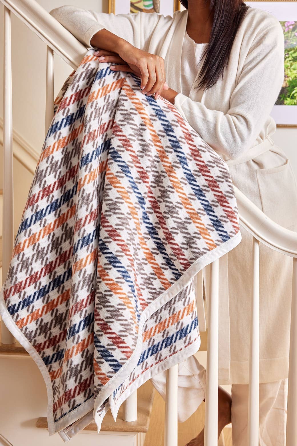 Hampton Houndstooth Blanket: Original