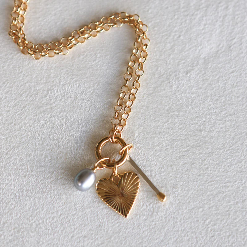 Percy Clip Necklace: Matchstick, Small Ribbed Heart of Gold, Gray Cloud Pearl