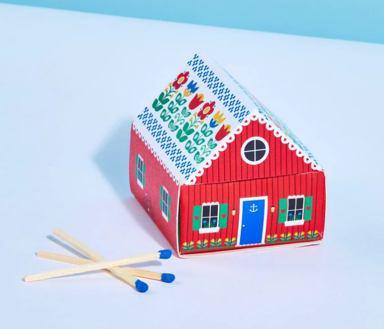 Tiny Living Matchbox Cottage