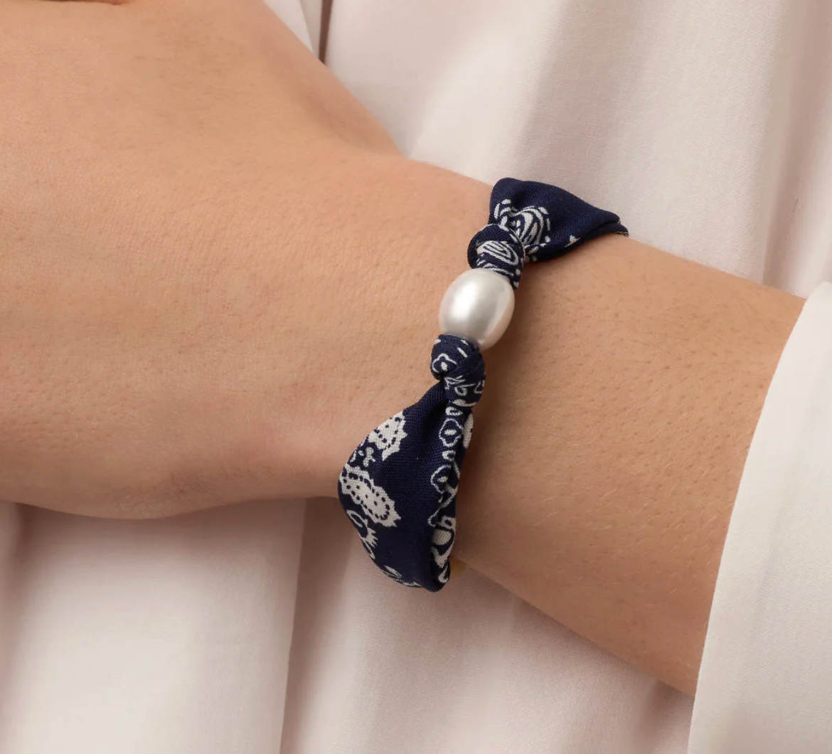 Paisley Bandana Pearl Bracelet-Navy/Gold