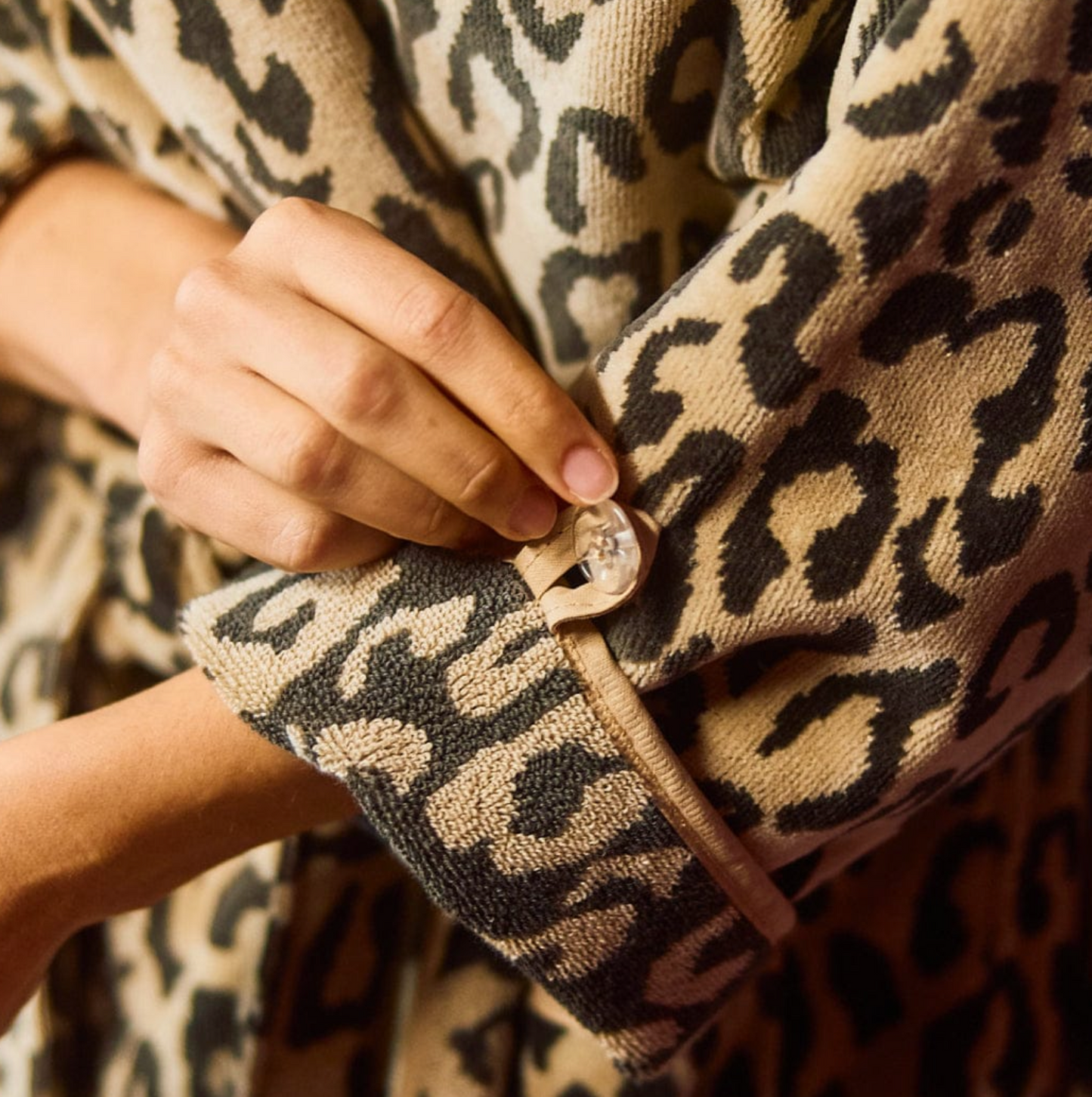 Women’s Long Plush Robe-Leopard