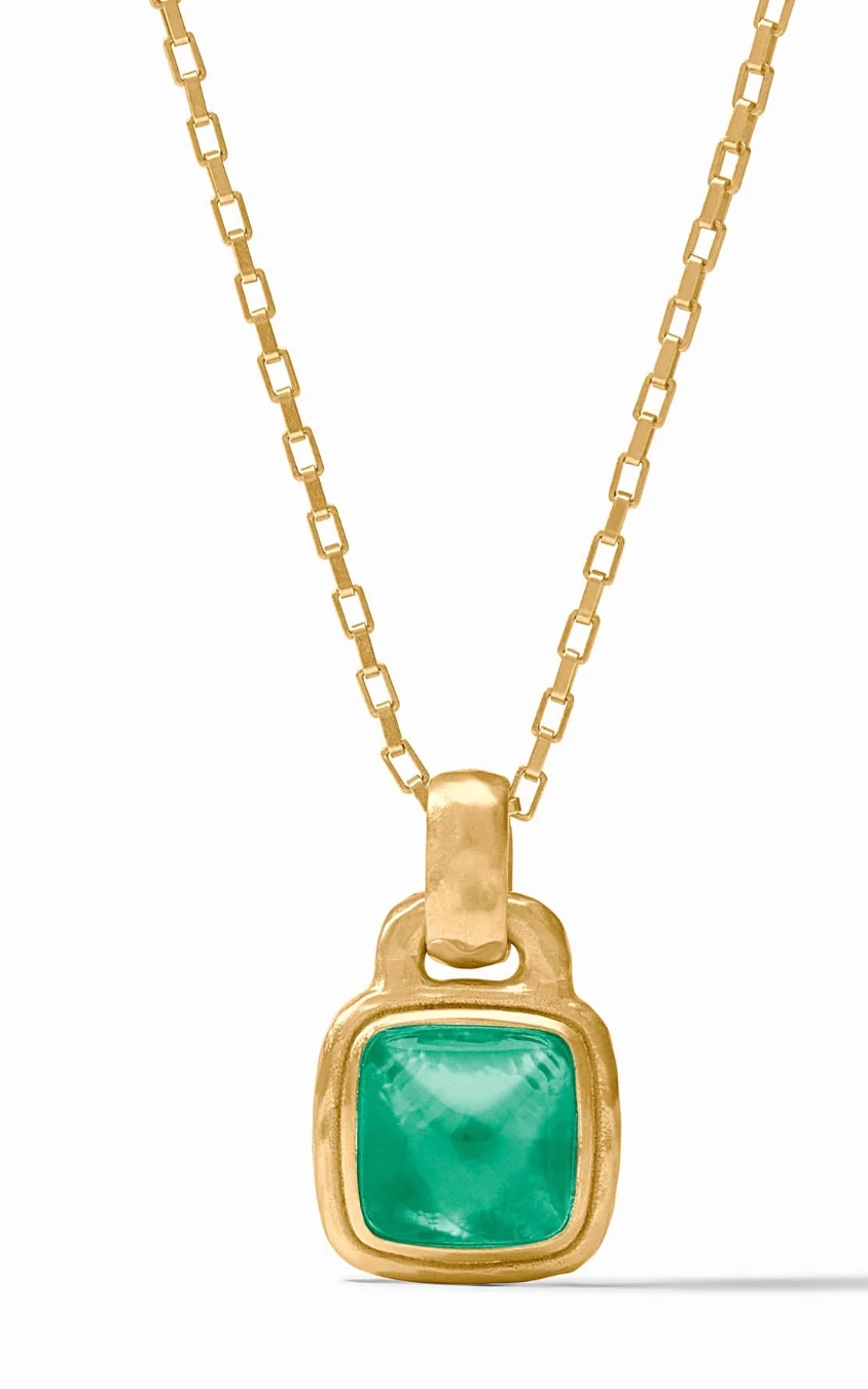 Sahara Solitaire Necklace-Iridescent Emerald Green