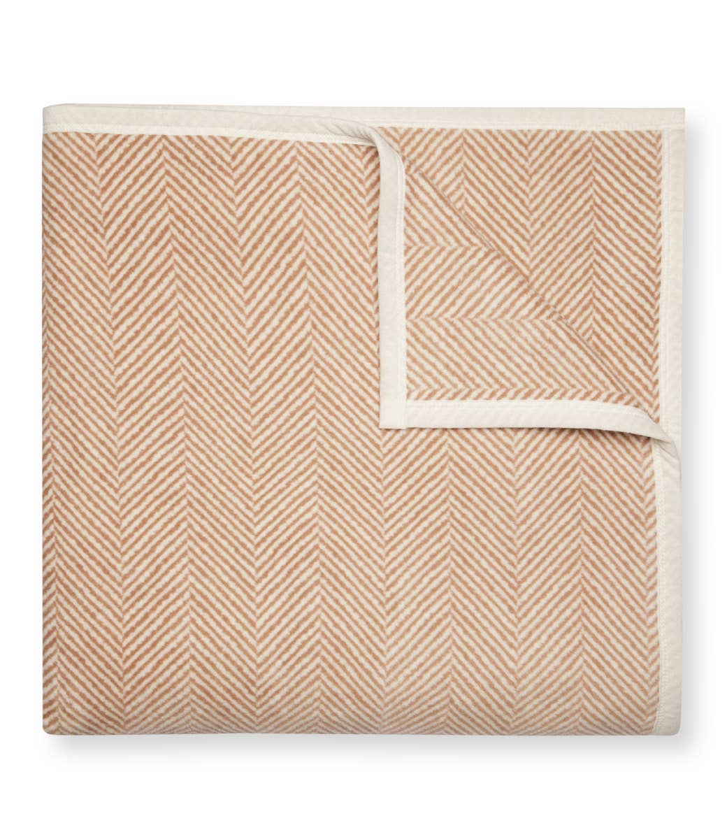 Harborview Herringbone Tan Blanket: Midi