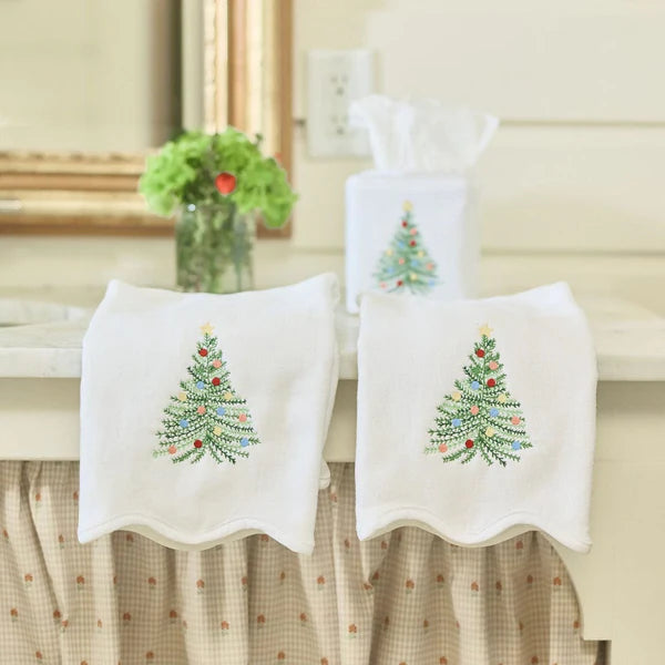 Scallop Powder Bath Towels- Holiday Tree